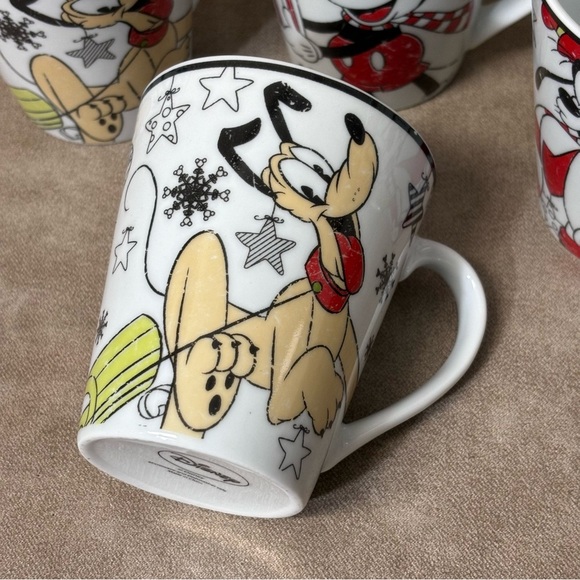 (4) Disney Coffee Mugs Mickey Mouse Goofy & Pluto - Picture 2 of 7